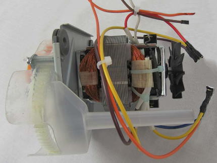 KENWOOD motor s prevodovkou pre FDM30, FDM301SS, FDM30SS, FDM304SS, FDM307SS, FDM313SS, FDM315SS, FDM316SS